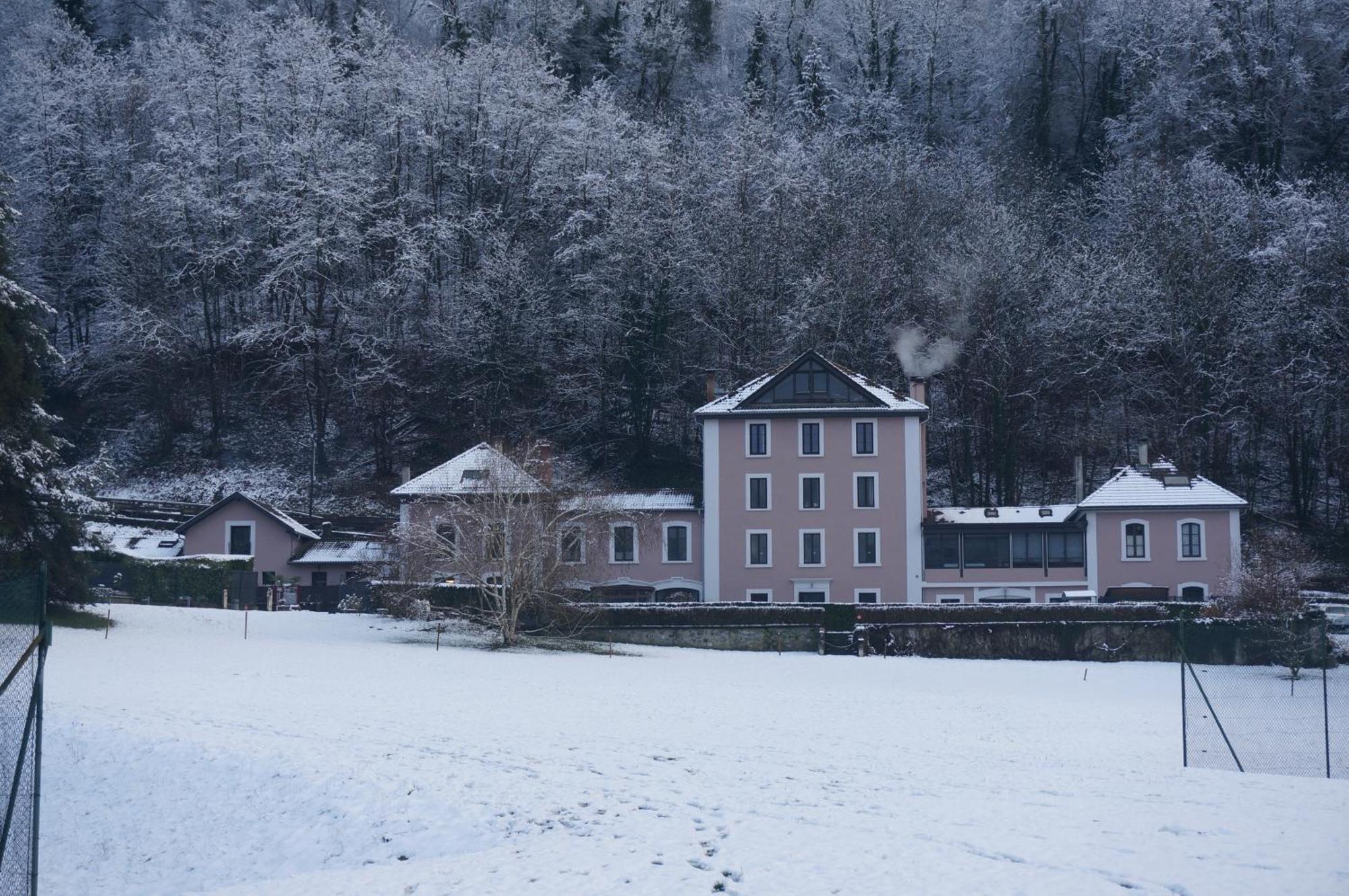Residence Du Parc Saint-Martin-dʼUriage Zewnętrze zdjęcie